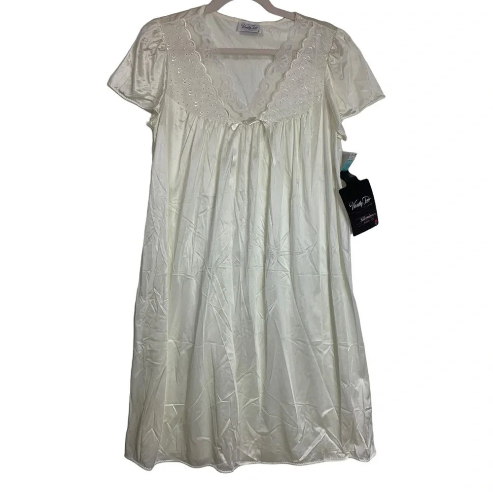 VTG Vanity Fair Negligee Nightgown Size Small Glacier White Deadstock Silkenique